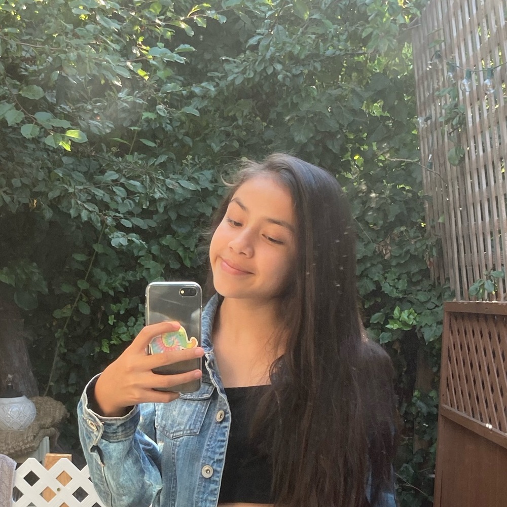 Meet your Posher, Alicia